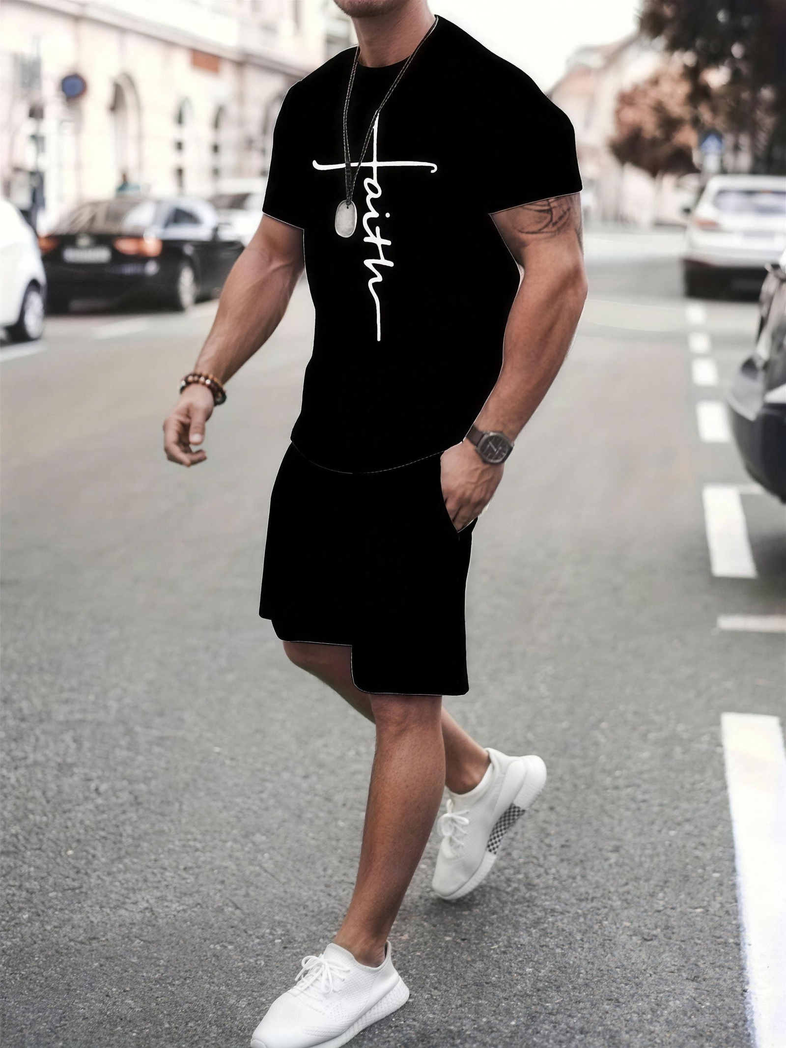 Herre Sommer Sett Kortermet T-skjorte Bomull Shorts