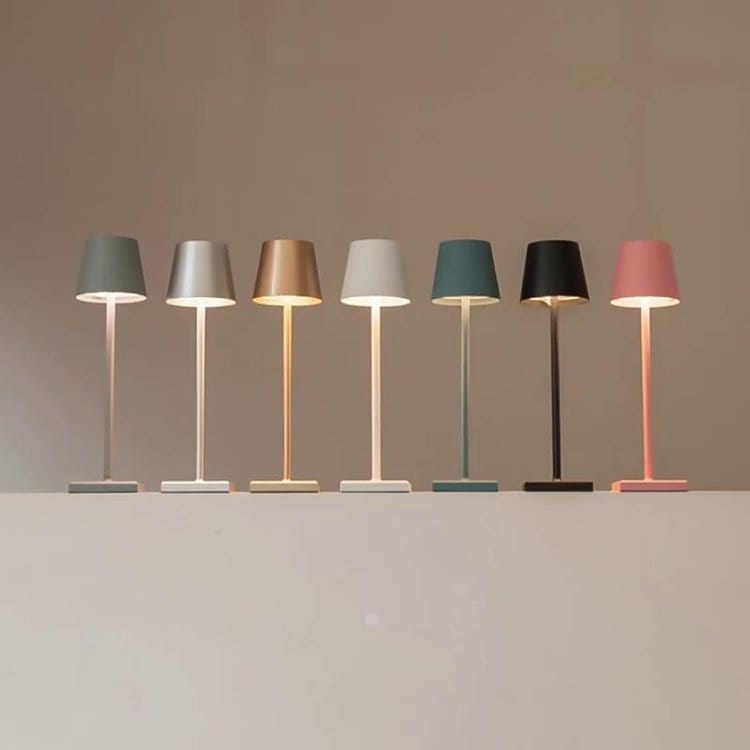 Bordlampe med minimalistisk design og stemmekontroll 8