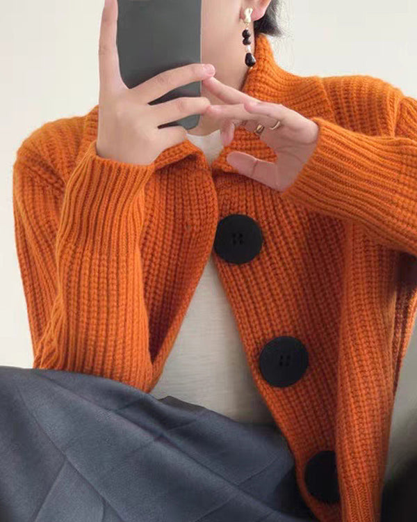 Dame Cardigan med Store Knapper 3