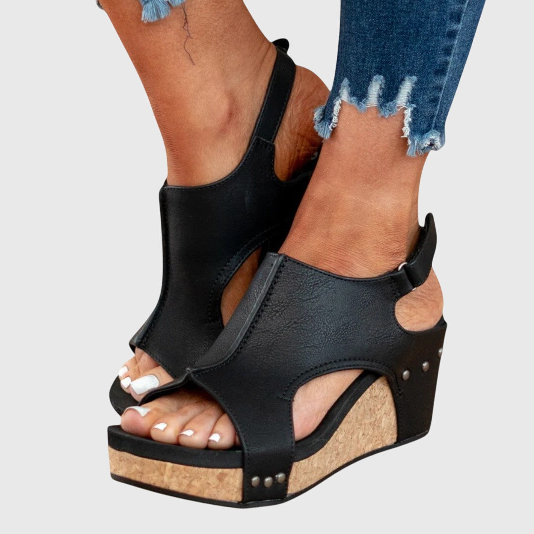Dame Sandaler med Justerbar Spennelukking Kilehælsdesign 5