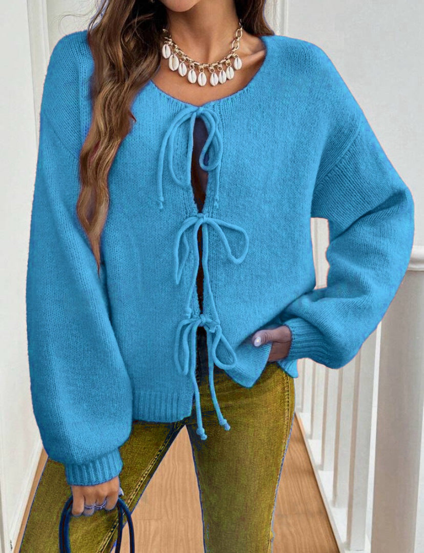 Dame Strikkegenser med Snøredetaljer Boho-Inspirert 12