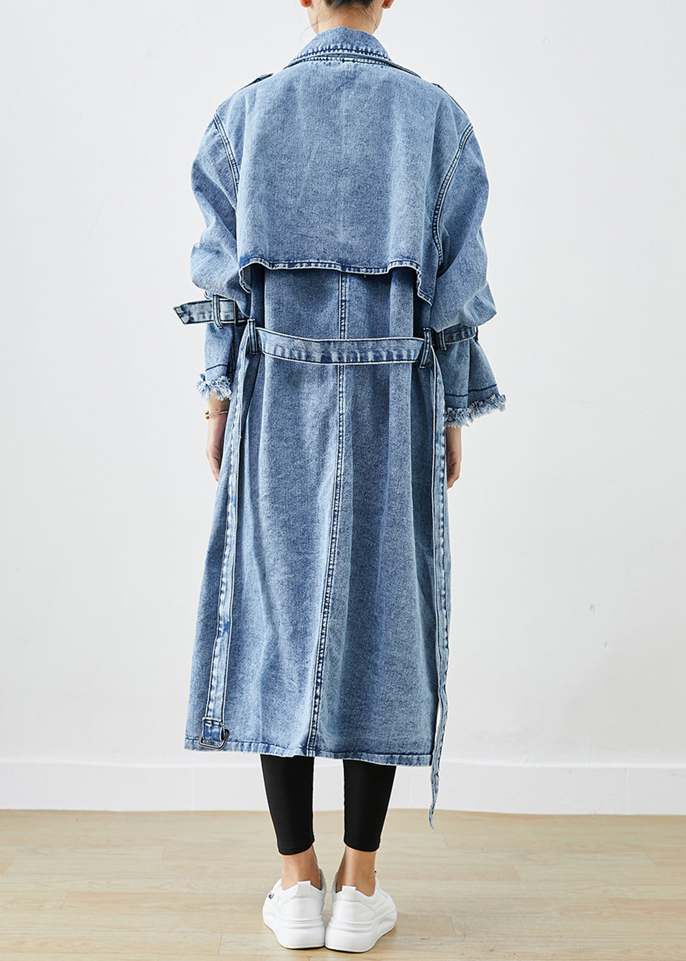 Dame Trench Coat med Dobbel Knapp i Lys Blå 3