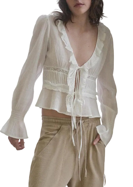 Damebluse med volanger og snøring i patchworkstil 1