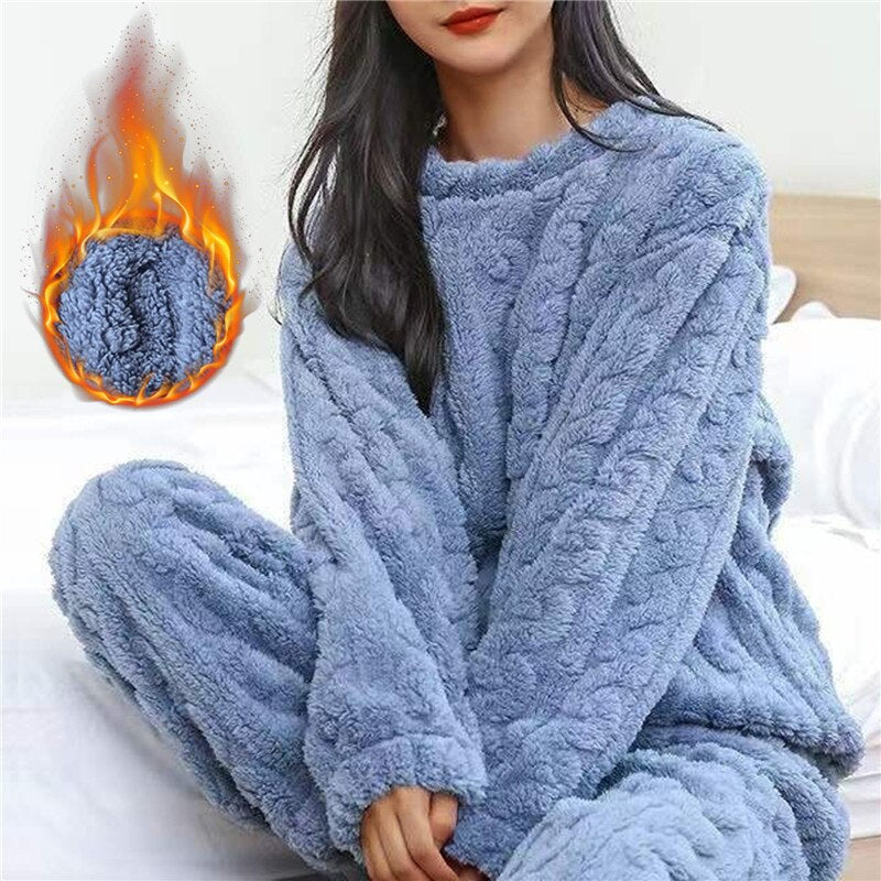 Fleece Pyjamassett for Damer - Koselig og Komfortabel 2