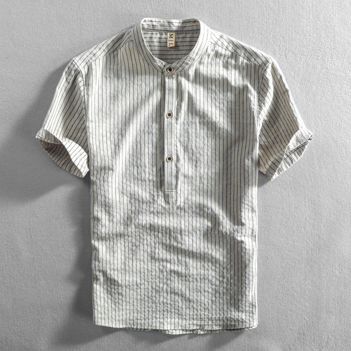 Herreskjorte med stripete design og kort erme 2