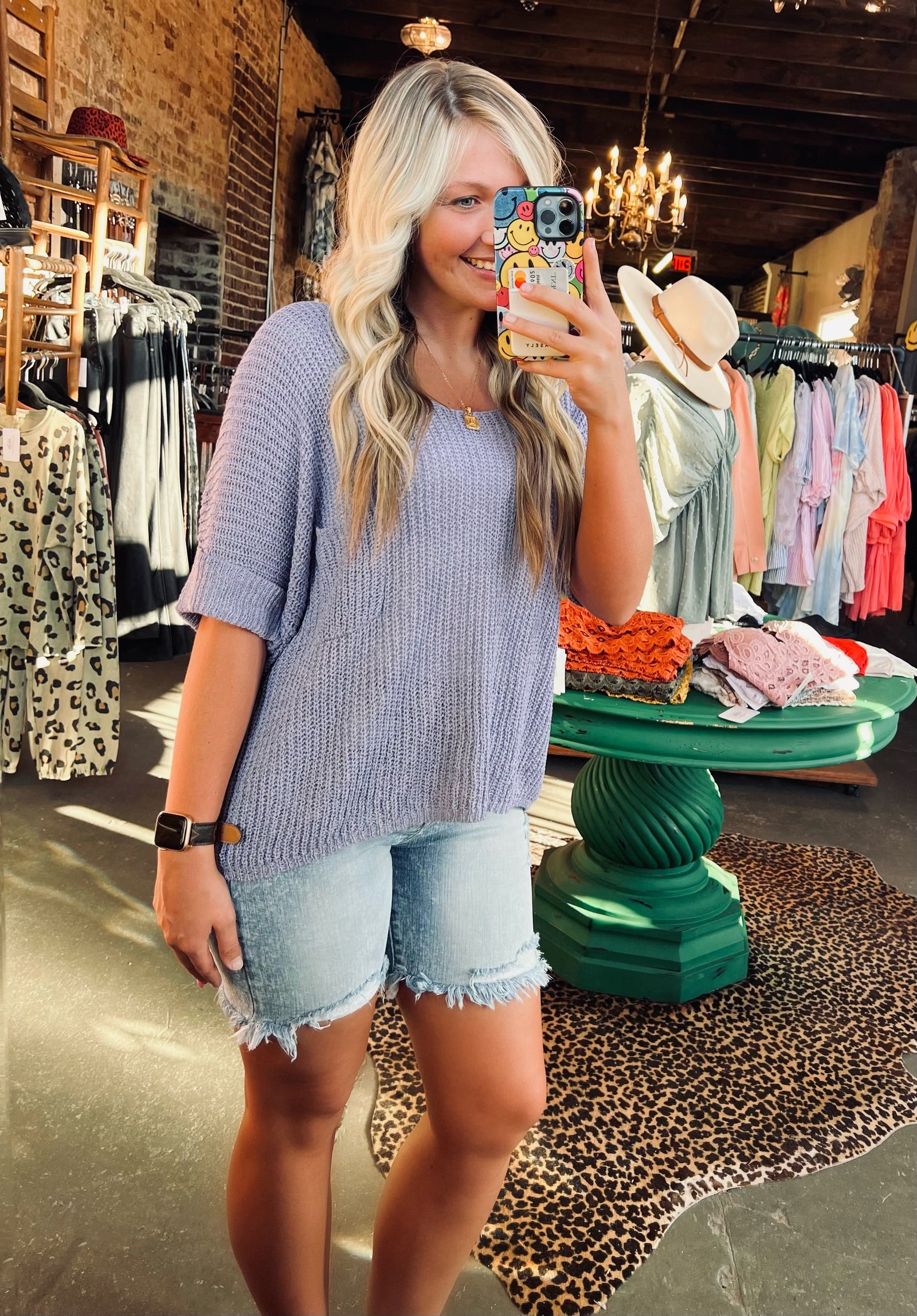 Høy Midje Distressed Bermuda Shorts 1
