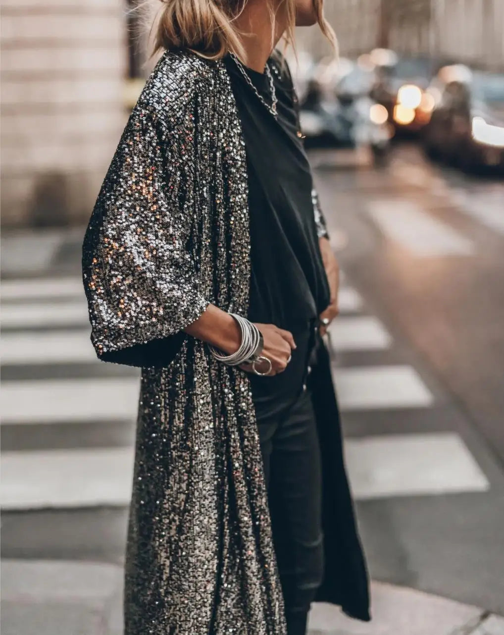 Kvinne Kimono med Glitrende Detaljer 1
