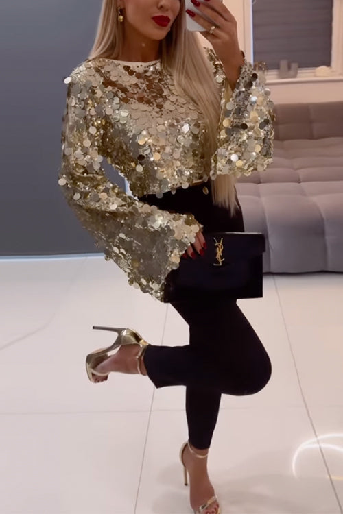 Kvinne Paljettopp med Lange Klokkeermer 1
