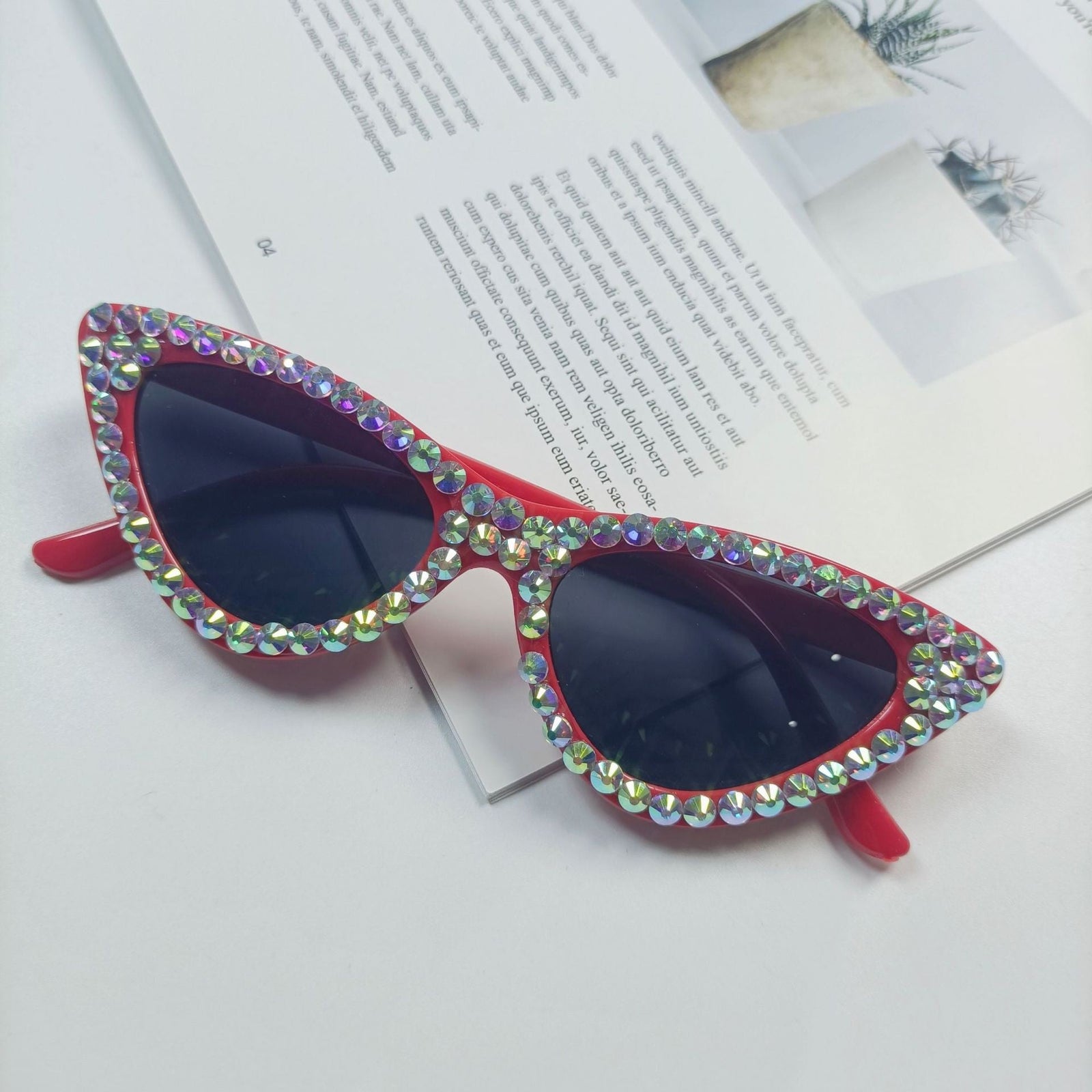 Kvinners Cat-Eye Solbriller med Glitrende Detaljer 8