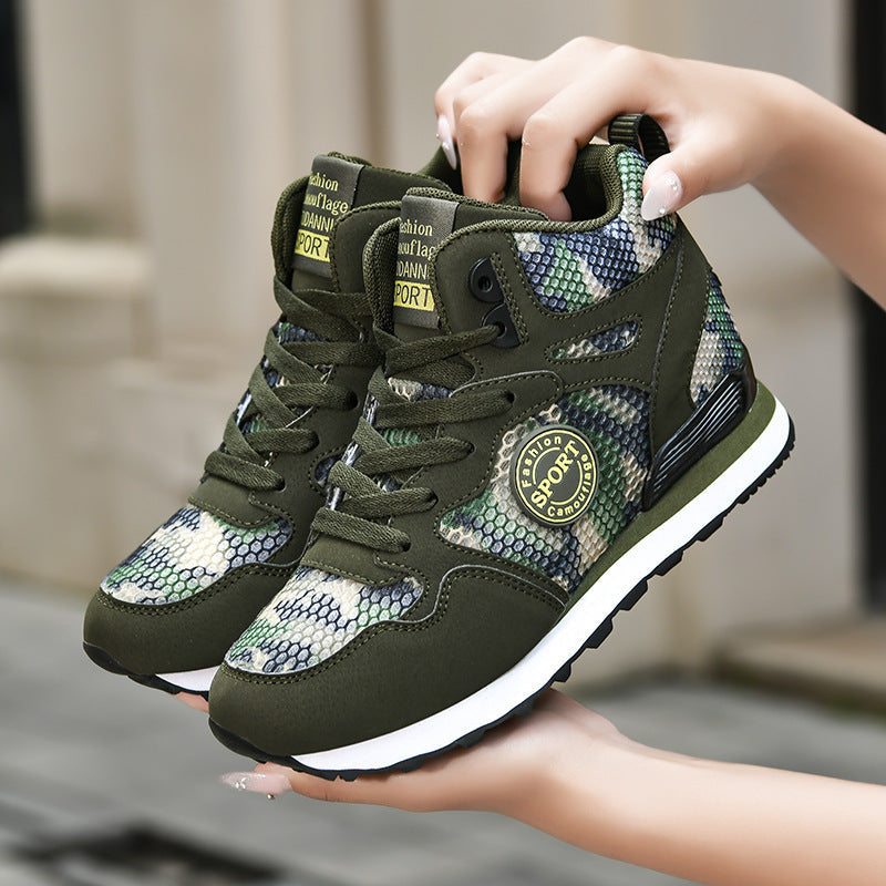Kvinners Høye Sneakers Kamuflasje Design 1