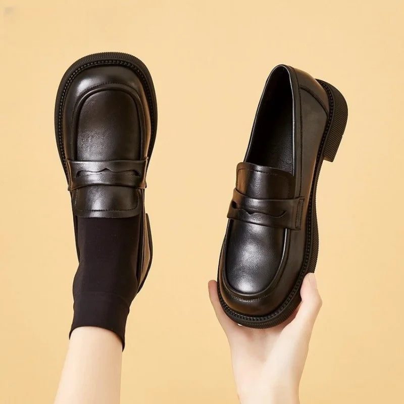 Kvinners Komfortable Loafers med Minimalistisk Design 1