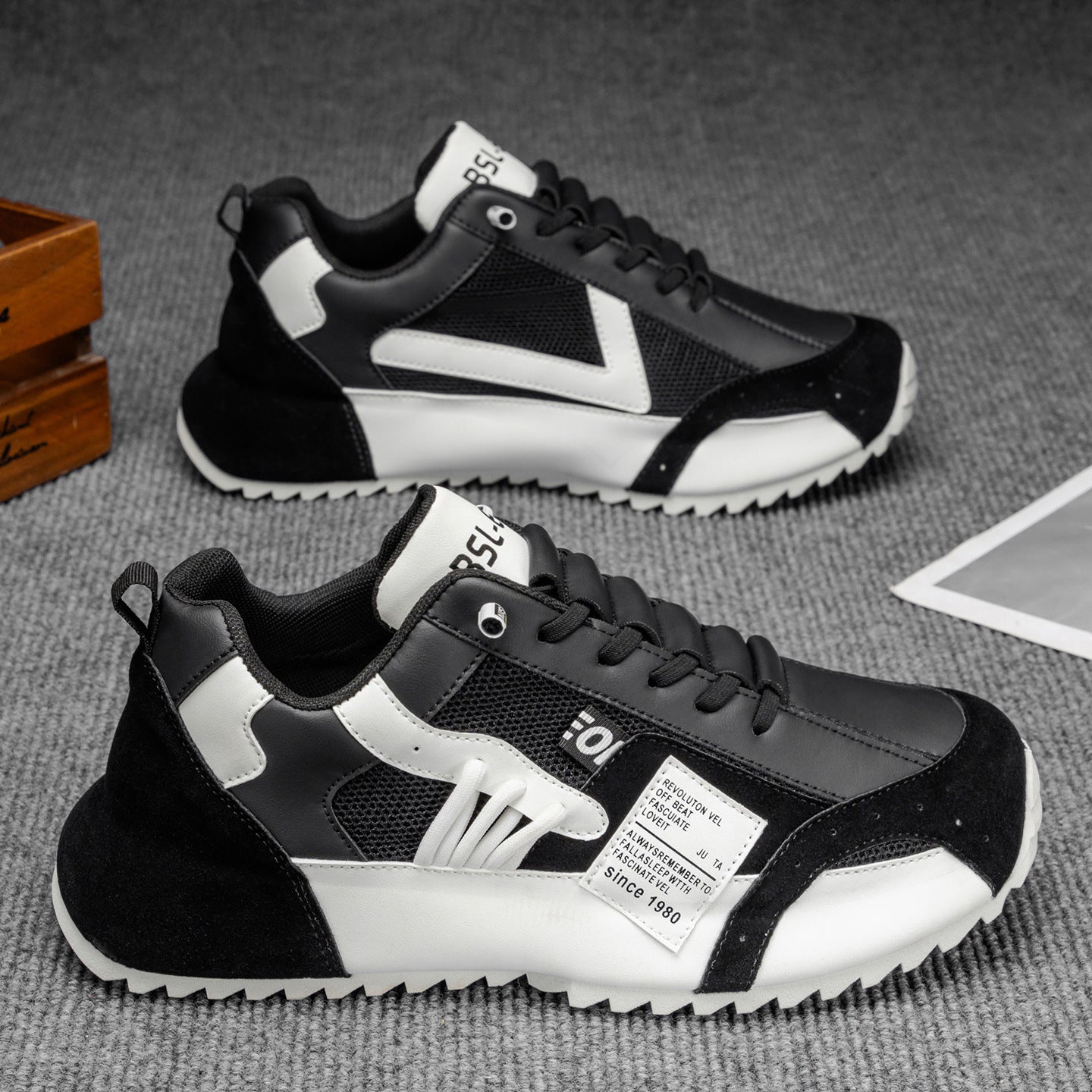 Kvinners Sporty Joggesko med Innovativ Demping 4