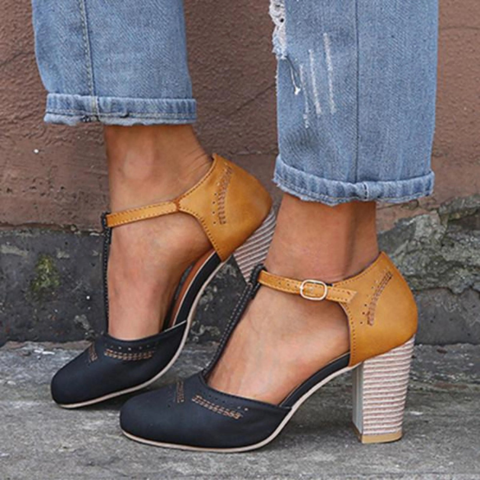 Kvinners Vintage Pumps Lukket Tå 1