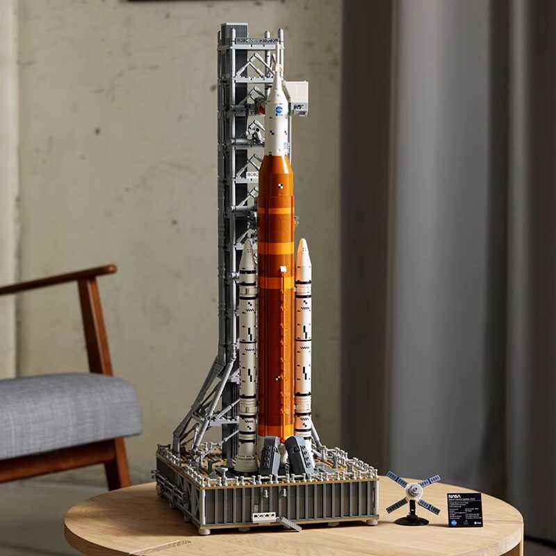 Modellbyggsett NASA Artemis Space Launch System