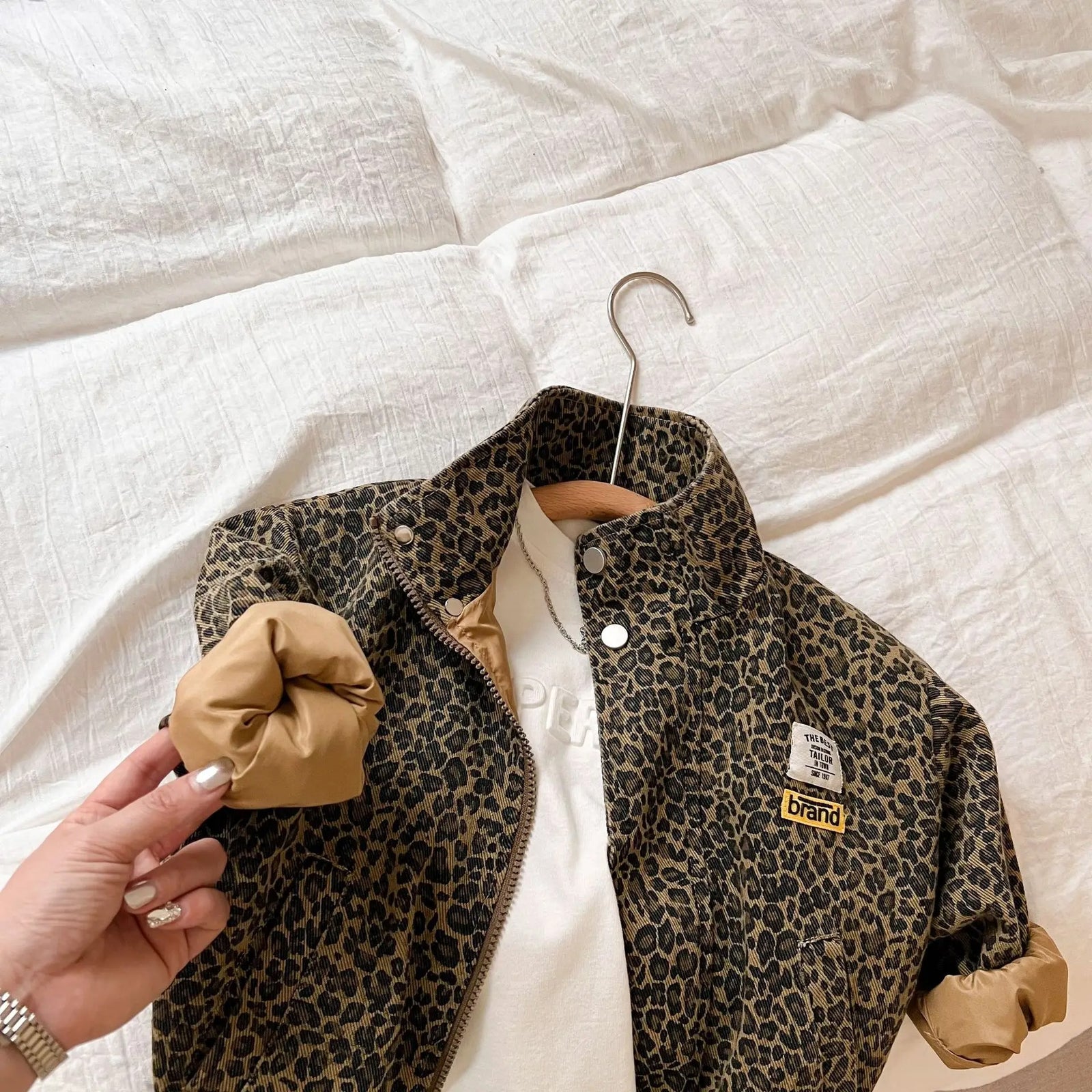 Leopardmønstret jakke for barn