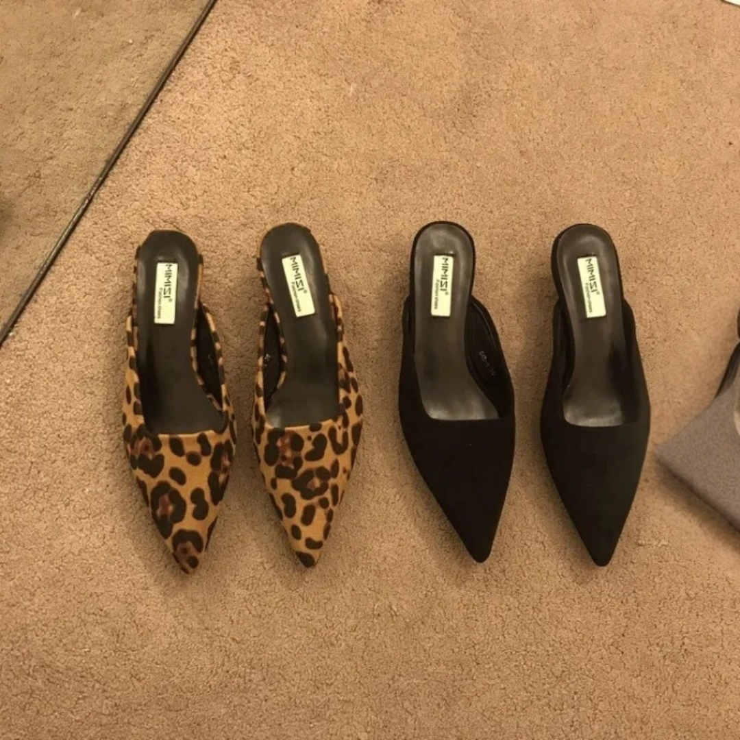 Spiss tå-mules i leopardmønster for dame