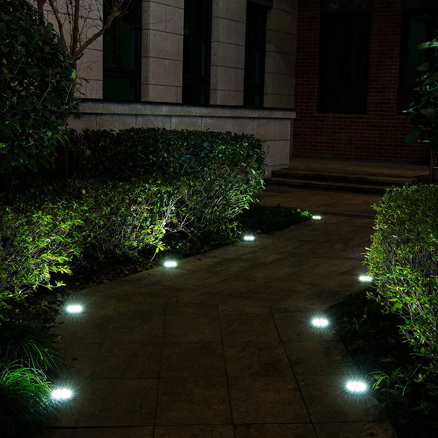 LED solcelledrevne disklys