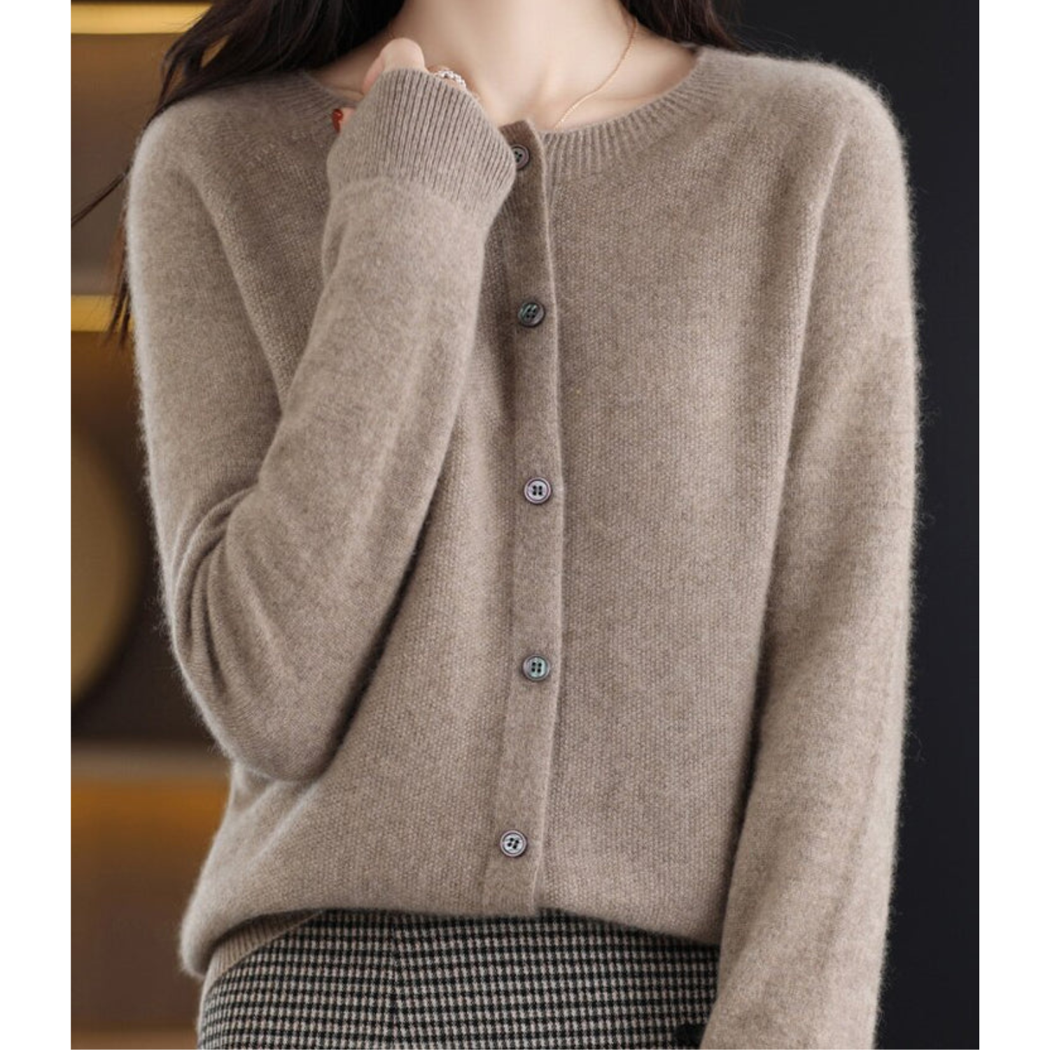 Variant image for Dame Cardigan O-hals Strikket Ull-55