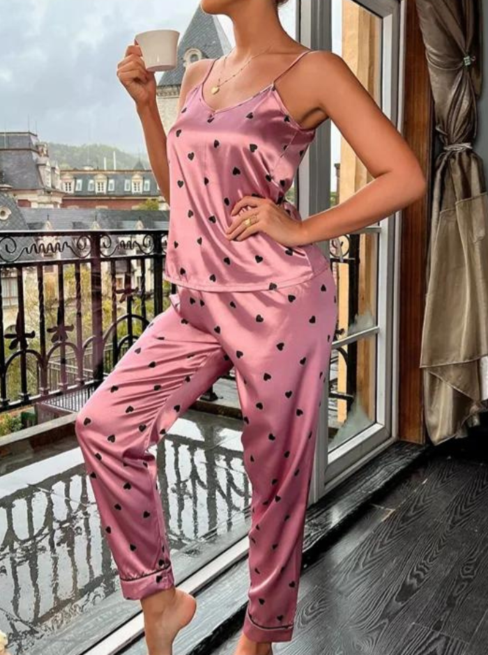 Pyjamassett i sateng for kvinner