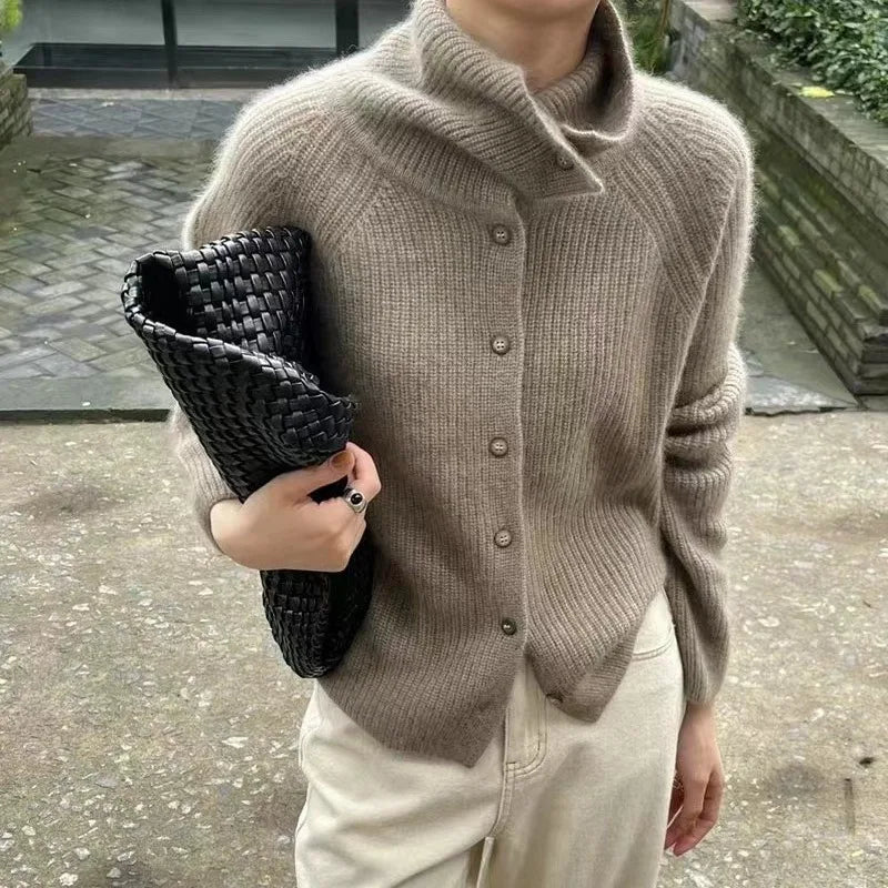 Cardigan Dame Strikket med Høy Hals - Løs Passform for Komfortabel Lag-på-lag Styling 1