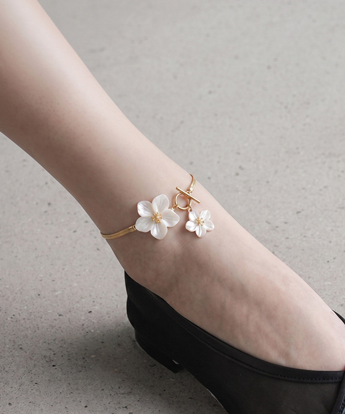 Dame Ankelkjede med Blomstermotiv Original Design 2