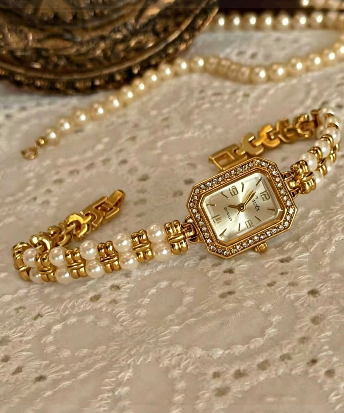 Dame Armbåndsur med Perle og Metalldetaljer 0