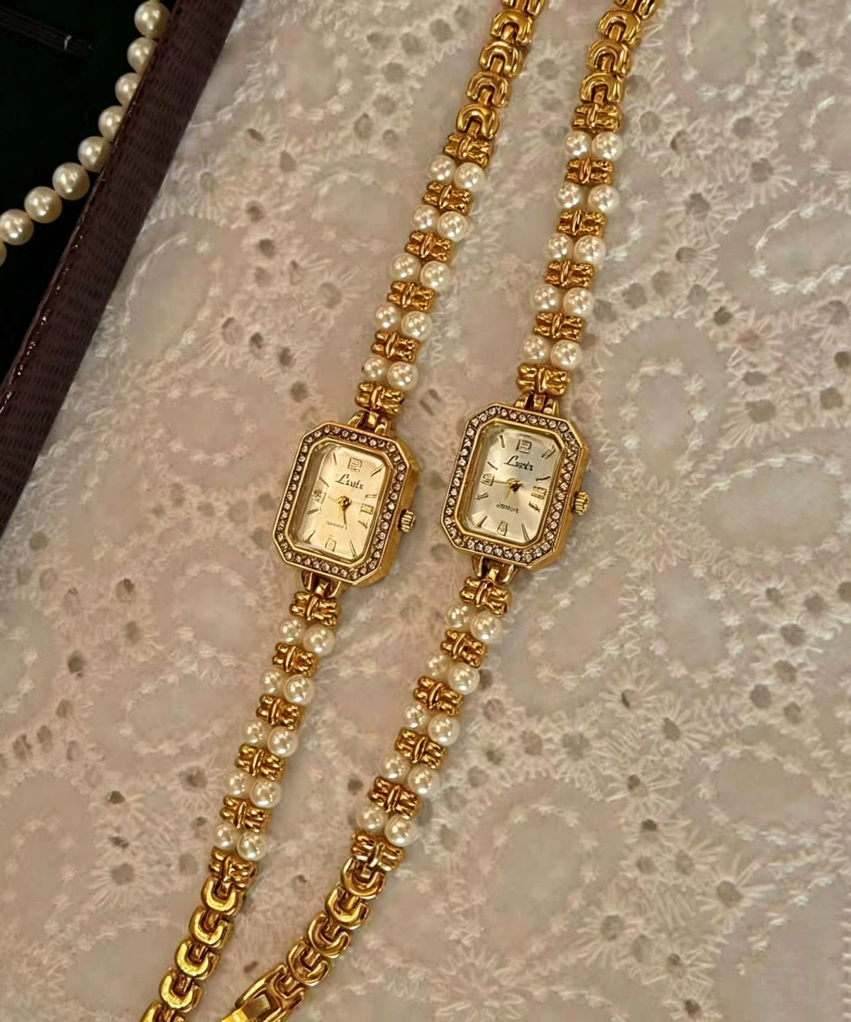 Dame Armbåndsur med Perle og Metalldetaljer 3