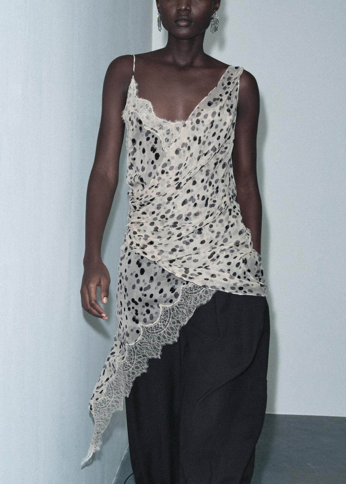 Dame Asymmetrisk Spaghetti Stropp Topp Prikket Design 1
