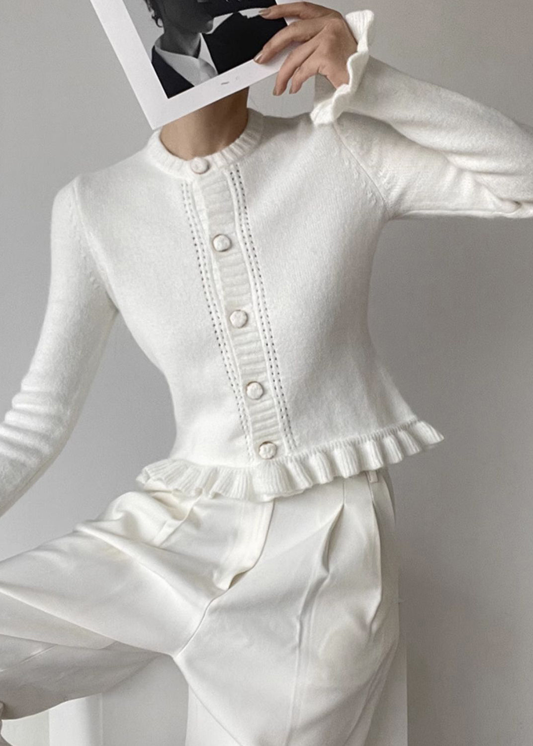 Dame Cardigan med Volangstrikket O-hals 3