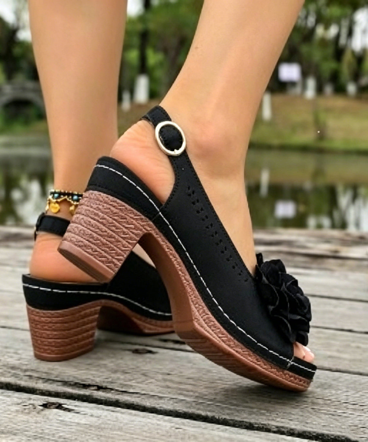 Dame Chunky Sandaler med Blomsterdetaljer 4