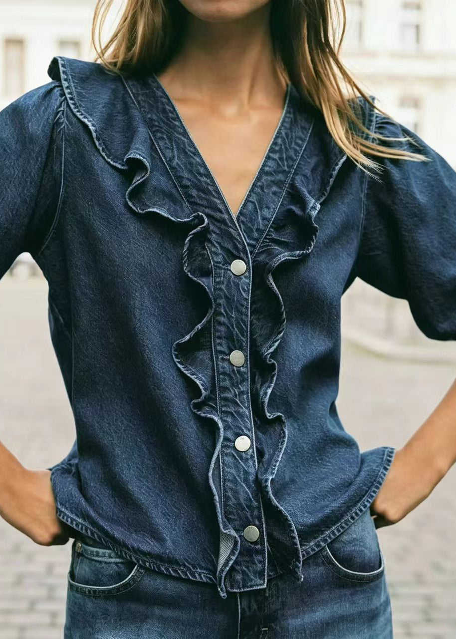 Dame Denimskjorte med V-hals og Volanger Langermet 3