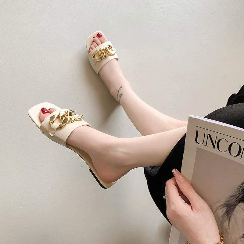 Dame Flate Sandaler med Chunky Detaljer 1