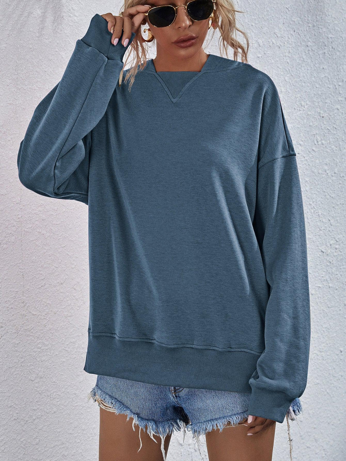 Dame Hoodie med Droppet Skulder og Splitt 6