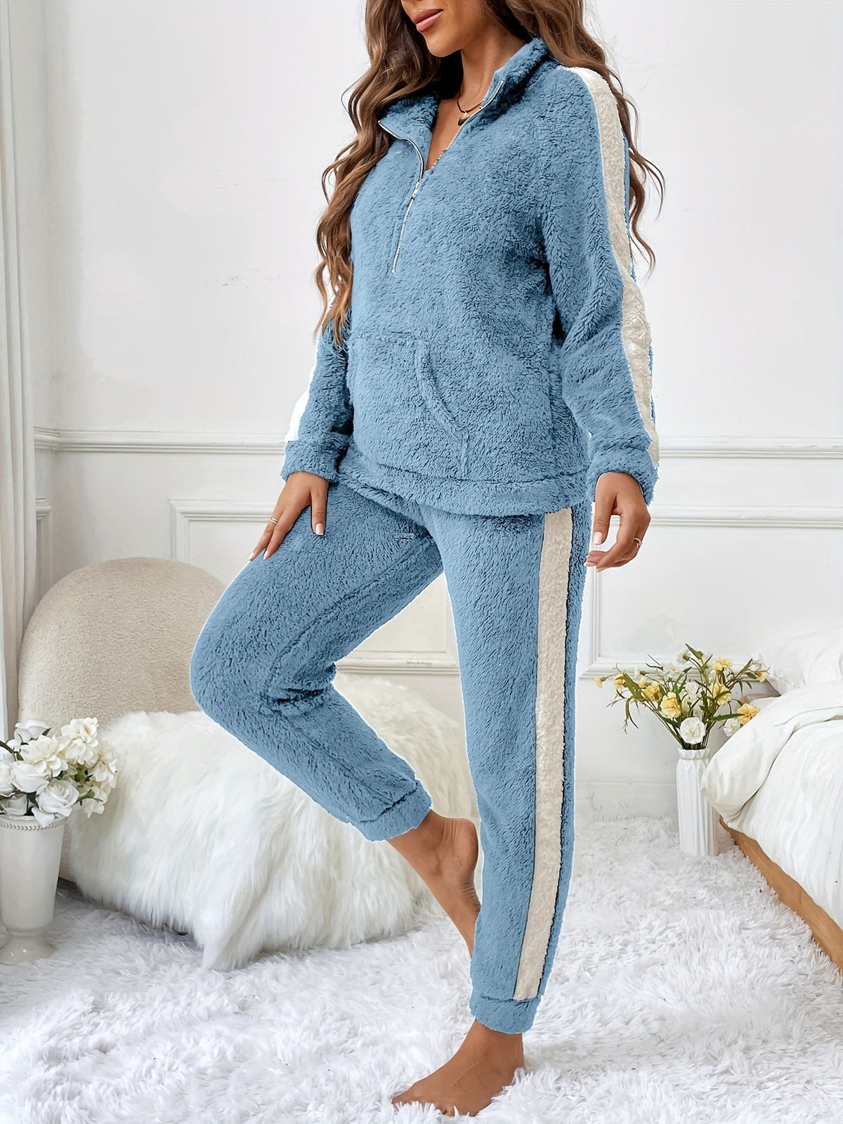 Dame Lounge Pyjamassett med Trendy Design 1