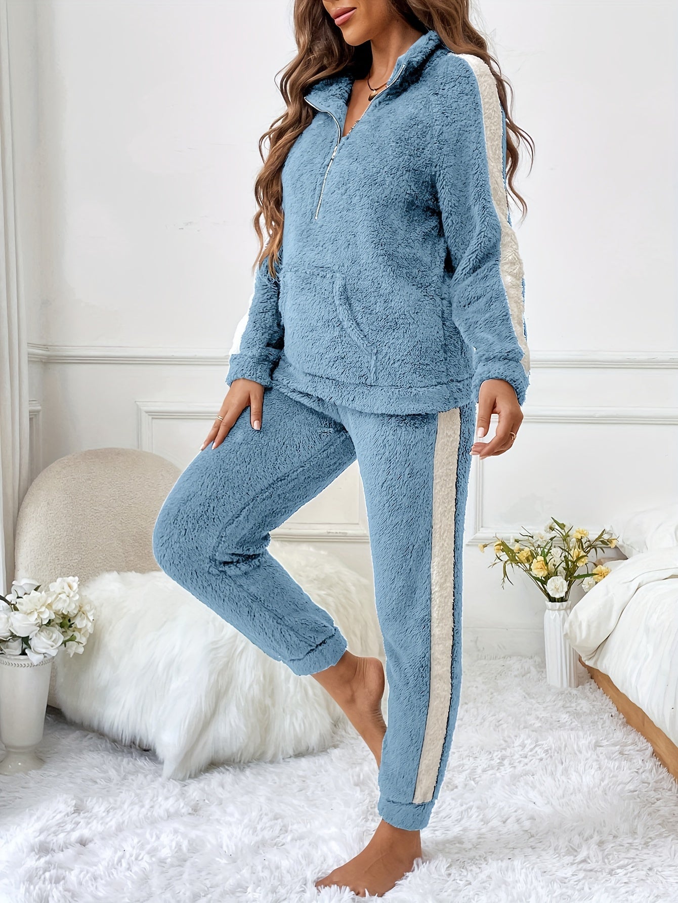 Dame Lounge Pyjamassett med Trendy Design 1