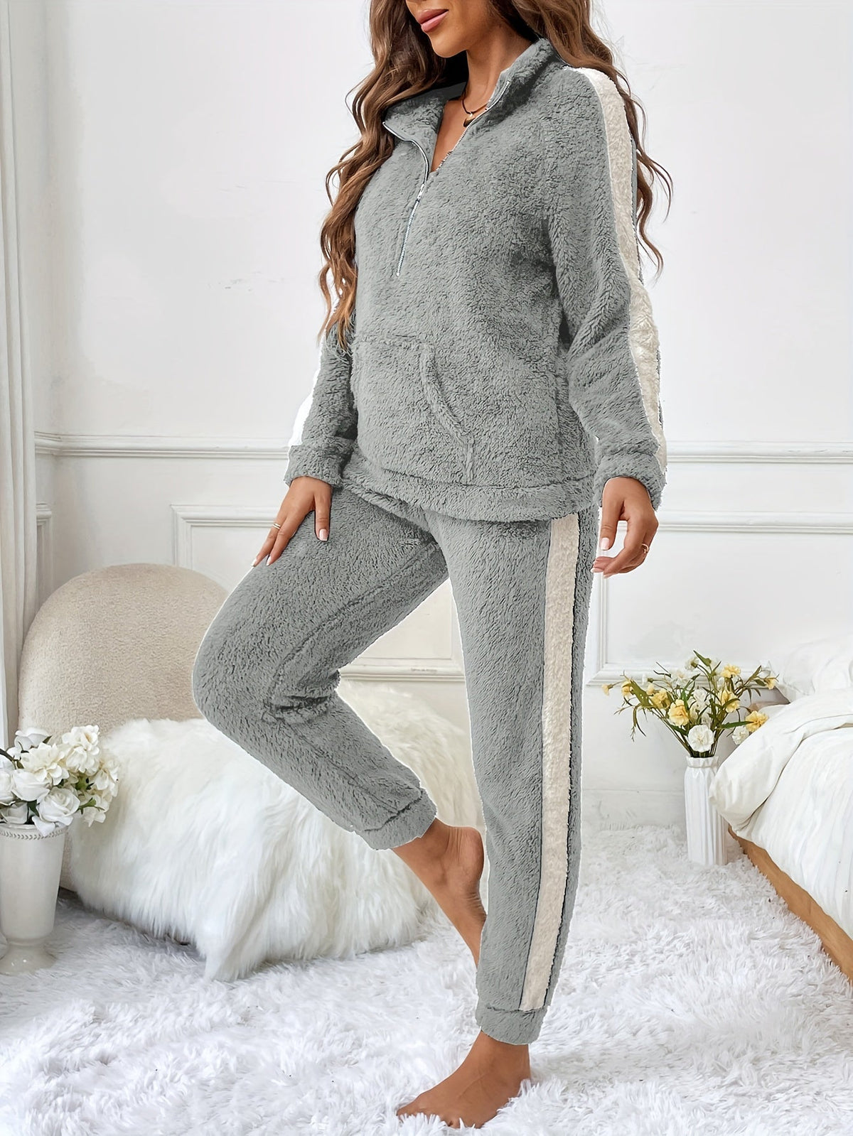 Dame Lounge Pyjamassett med Trendy Design 2