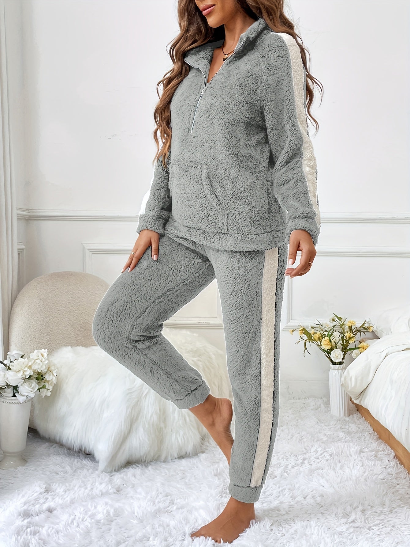 Dame Lounge Pyjamassett med Trendy Design 2