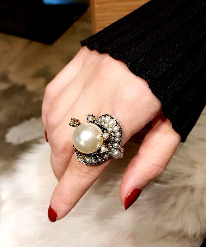 Dame ring med perle og blomsterdesign 0