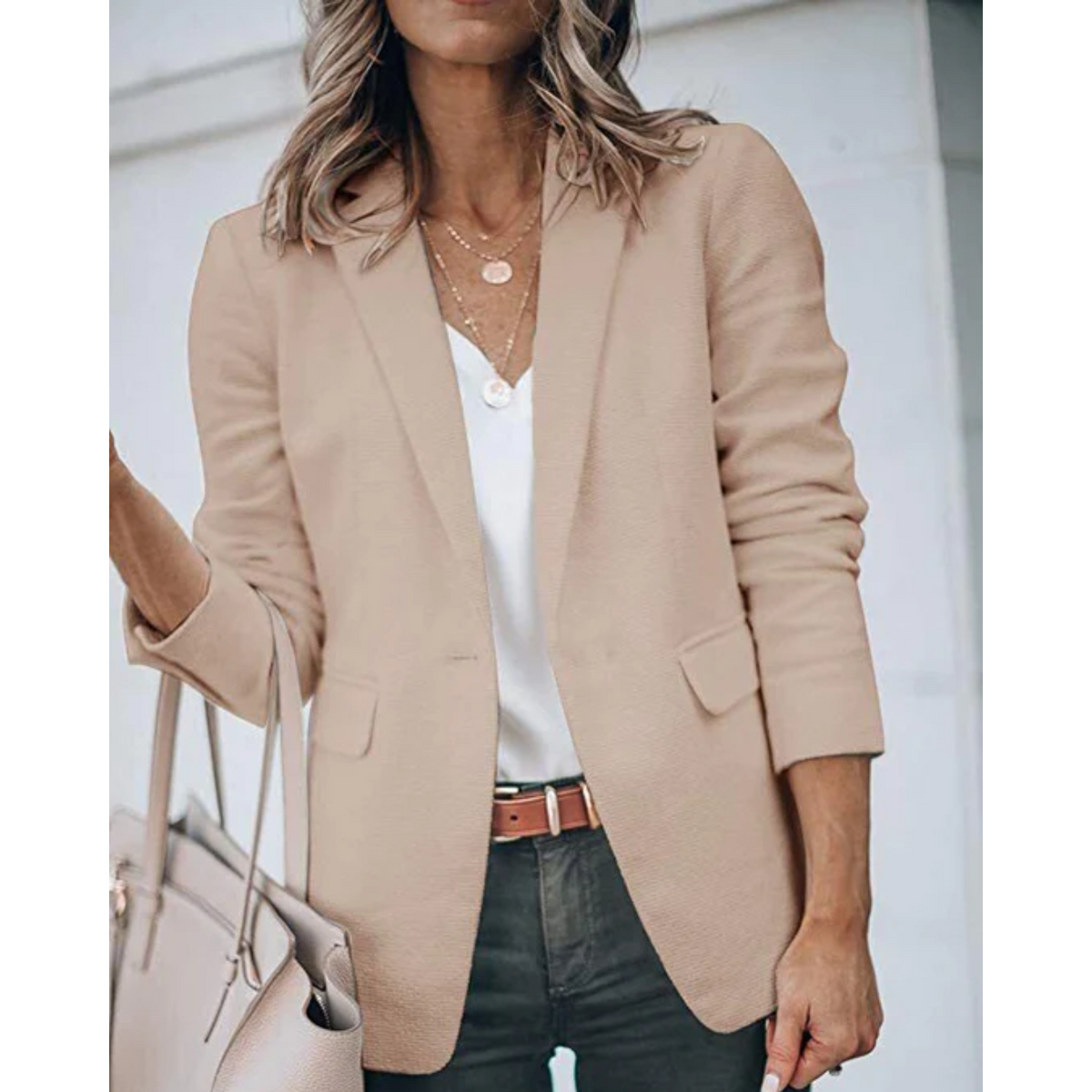 Dameblazer med tidløst design 18
