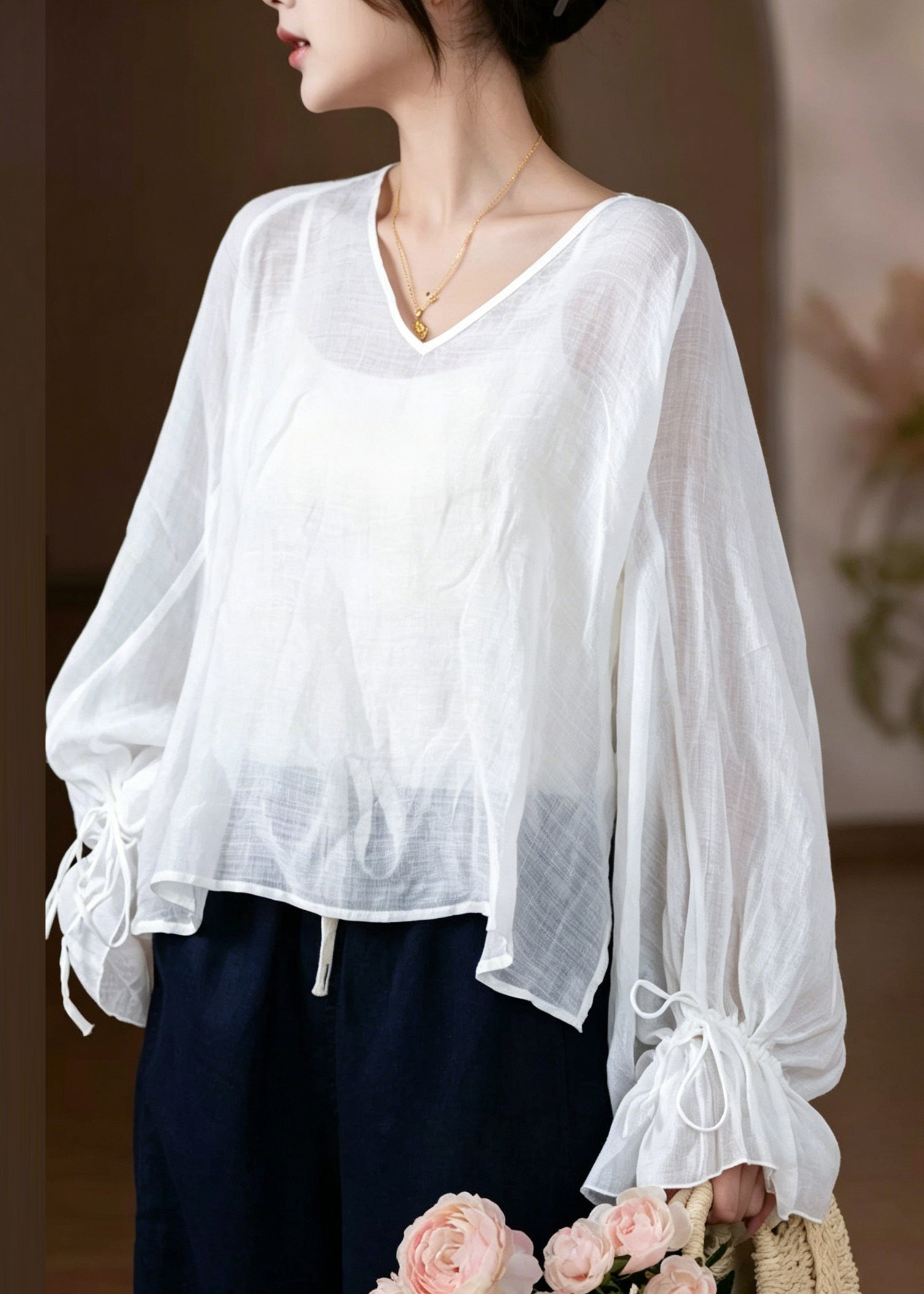 Damebluse V-hals med Vide Ermer 3