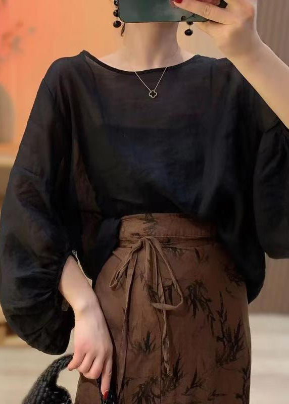 Damebluse med lanternerm og rund hals i klassisk design 2