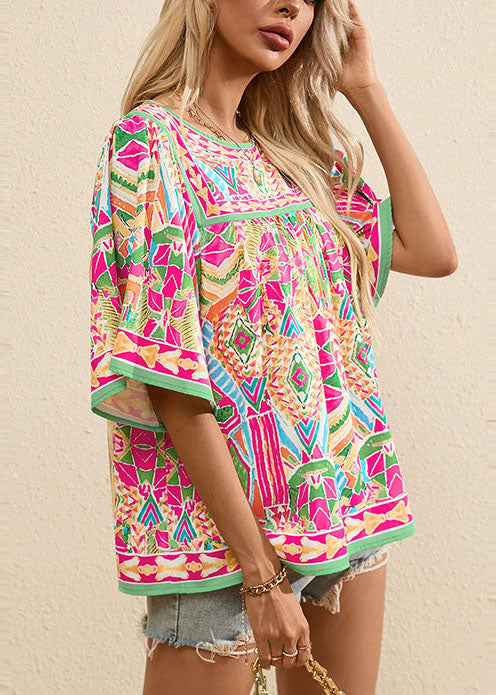 Damebluse med rund hals og rynket regnbueprint 3
