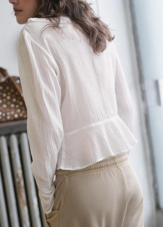 Damebluse med volanger og snøring i patchworkstil 2