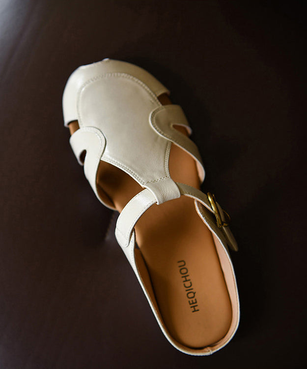 Damesandaler med hulldetaljer og åpen design 2