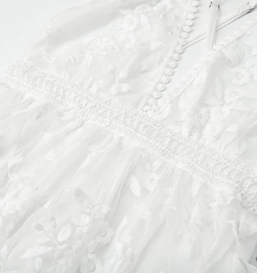 Kvinne Cocktailkjole Blomsterbroderi Nettverksstoff Elegant Kne-lengde