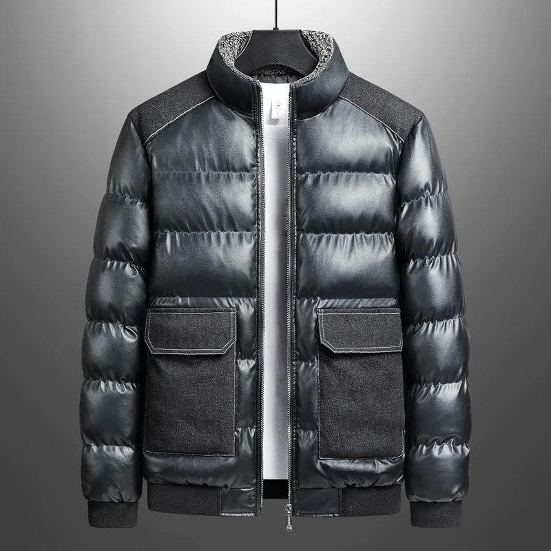 Herre Pufferjakke Med Denim Detaljer Moderne Design 1