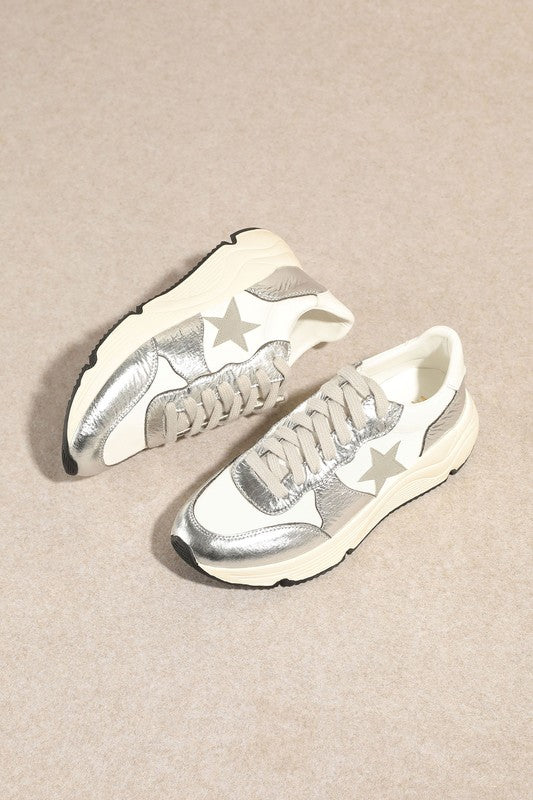 Herresneakers i Atletisk Stil i Sølv 1