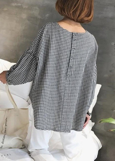 Kvinne Bluse med Asymmetrisk Snitt i Rutete Design 2