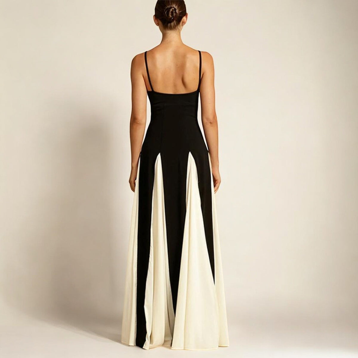 Kvinne Maxi Kjole Elegant Svart-Hvitt Design til Bryllup 3