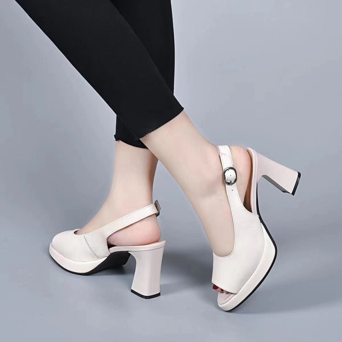 Kvinnelige Høye Hæler med Moderne Design 5